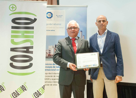Entrega de premios COASHIQ 2014 a la mejora de la seguridad en el trabajo en la industria química y afines a Ecocarburantes Españoles