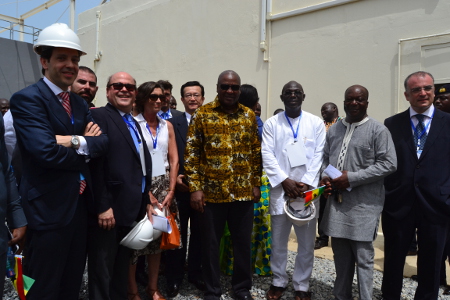 Authorities present at the opening of our desalination plant in Ghana with John Dramani Mahama, President of Ghana, and Germán Bejarano, Director of Institutional Relations of Abengoa.