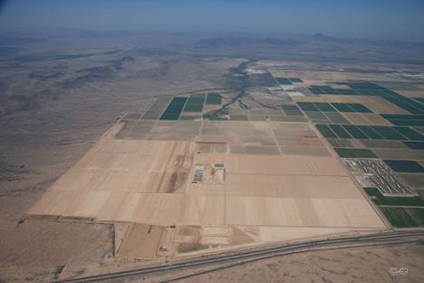 Solana occupies an area of 1,920 acres.