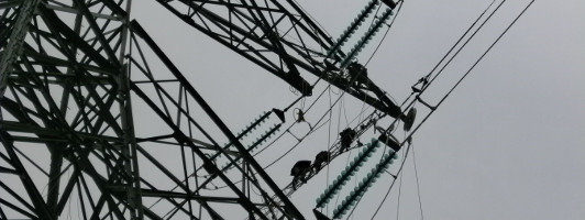 Estudios y construcción de líneas de transmisión y subestaciones - Francia